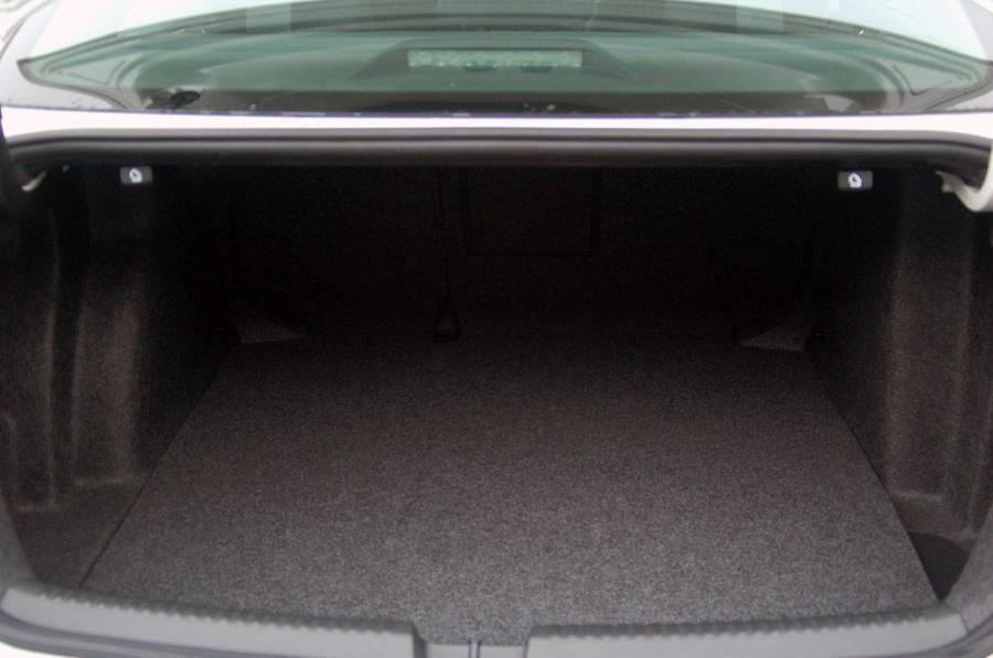  Volkswagen Jetta 2011 года  (фото 30 из 139)